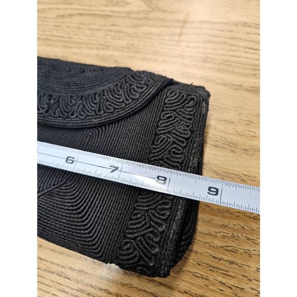 Vintage Black Woven Envelope Clutch - Picture 10 of 11